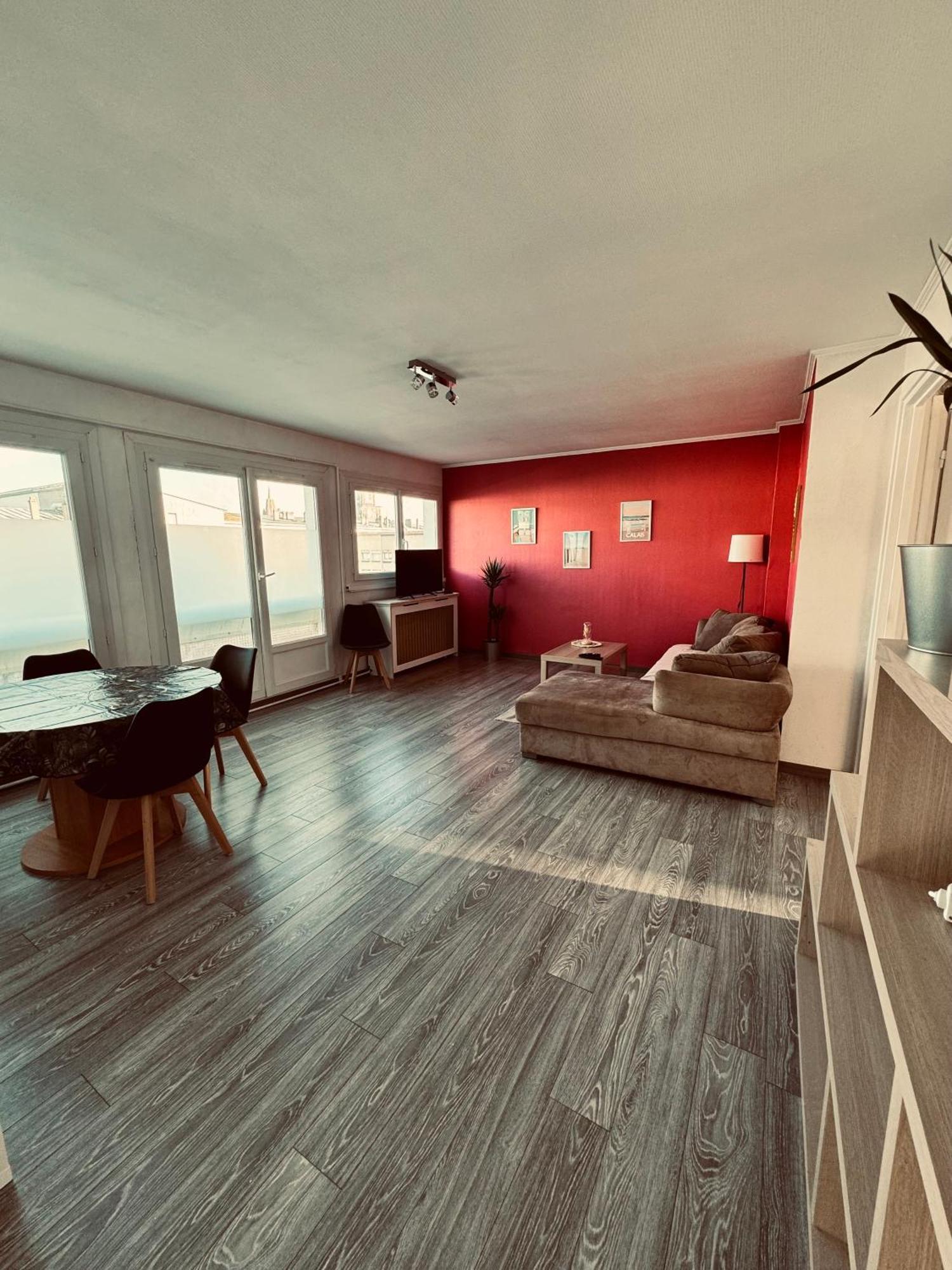Superbe Appartement T3 Renove - Calais Nord Екстер'єр фото